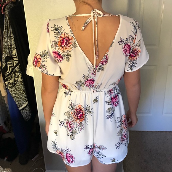 floral soft romper - Picture 3 of 3
